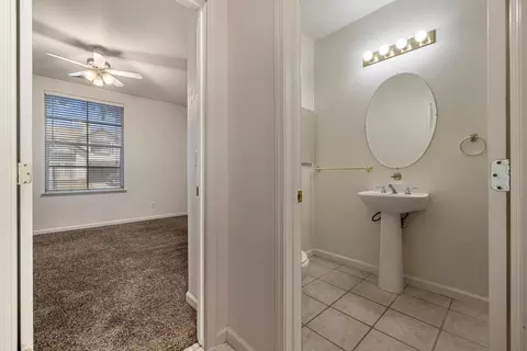 Entry Way - 2052 Licstal Ct, Manteca, CA 95337 photo 5 of 11