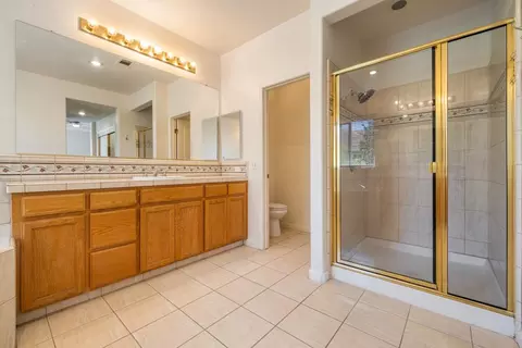 Bath - 2052 Licstal Ct, Manteca, CA 95337 photo 2 of 4
