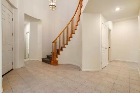 Entry Way - 2052 Licstal Ct, Manteca, CA 95337 photo 3 of 11