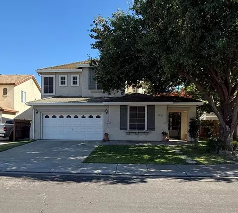 2052 Licstal Ct, Manteca, CA 95337 photo 4
