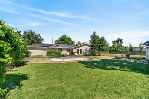 Exterior - 8465 Dillard Rd, Wilton, CA 95693 photo 11 of 19