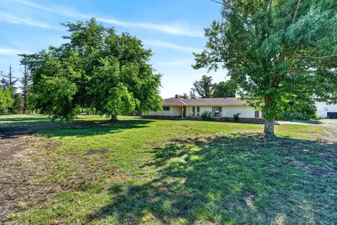 Exterior - 8465 Dillard Rd, Wilton, CA 95693 photo 4 of 19
