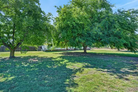 Exterior - 8465 Dillard Rd, Wilton, CA 95693 photo 8 of 19