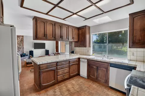 Kitchen - 8465 Dillard Rd, Wilton, CA 95693 photo 1 of 6