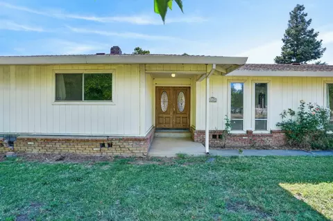 8465 Dillard Rd, Wilton, CA 95693