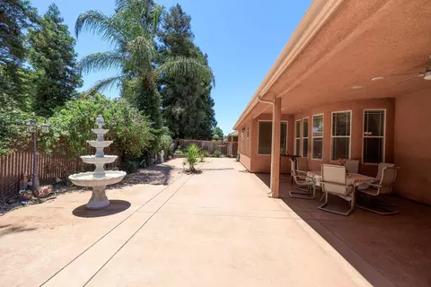 Exterior - 1350 Burman Dr, Turlock, CA 95382 photo 7 of 11