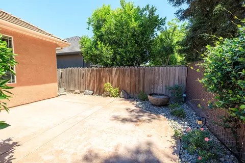 Exterior - 1350 Burman Dr, Turlock, CA 95382 photo 5 of 11