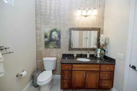 Bath - 1350 Burman Dr, Turlock, CA 95382 photo 7 of 8