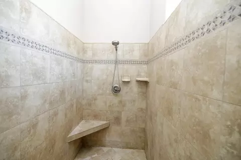 Bath - 1350 Burman Dr, Turlock, CA 95382 photo 5 of 8