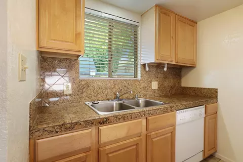 Kitchen - 898 Rutledge Dr, Lodi, CA 95242 photo 3 of 5