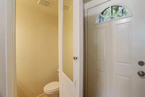 Entry Way - 898 Rutledge Dr, Lodi, CA 95242 photo 2 of 3