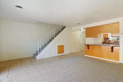 Living - 898 Rutledge Dr, Lodi, CA 95242 photo 3 of 5