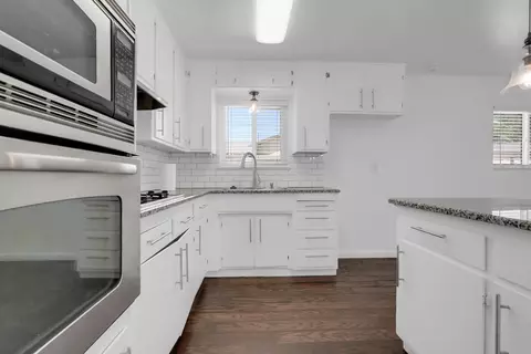 Kitchen - 3104 Pembroke Dr, Modesto, CA 95350 photo 1 of 4