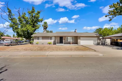 3104 Pembroke Dr, Modesto, CA 95350
