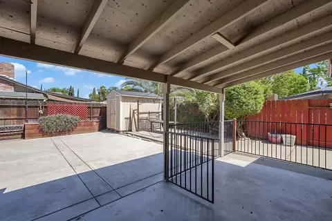 Exterior - 3104 Pembroke Dr, Modesto, CA 95350 photo 6 of 9
