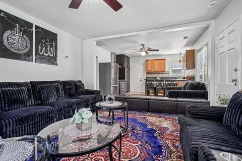 Living - 715 E Roseburg Ave, Modesto, CA 95350 photo 3 of 5