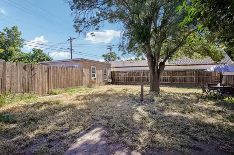 Exterior - 715 E Roseburg Ave, Modesto, CA 95350 photo 15 of 16
