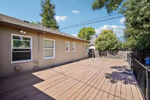 Exterior - 715 E Roseburg Ave, Modesto, CA 95350 photo 13 of 16