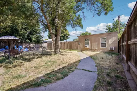 Exterior - 715 E Roseburg Ave, Modesto, CA 95350 photo 9 of 16