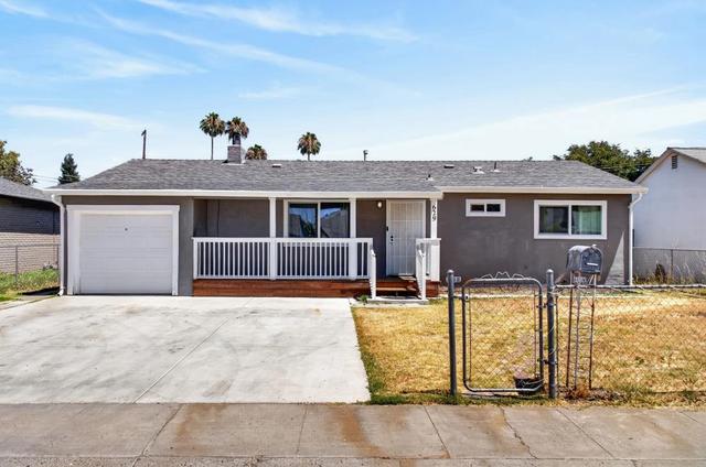629 Lee Dr, Sacramento, CA 95815