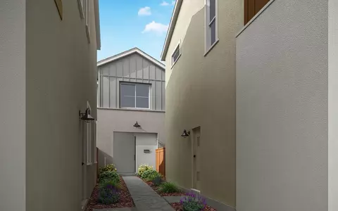 14545 Southpointe Dr #46, Folsom, CA 95630