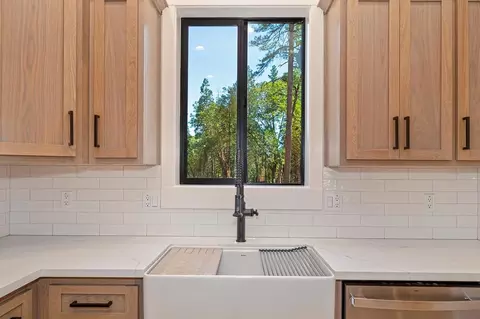 Kitchen - 5347 Reservoir Rd, Georgetown, CA 95634 photo 6 of 9
