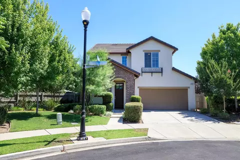1483 Lily Ln, Turlock, CA 95382