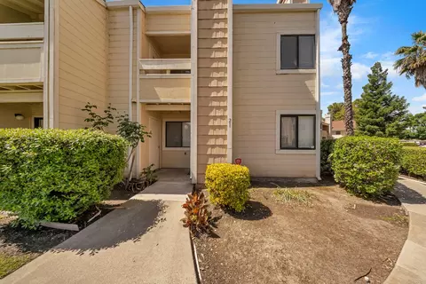 1537 Pyrenees Ave #21, Stockton, CA 95210