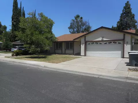 447 Gail, Merced, CA 95348 photo 3