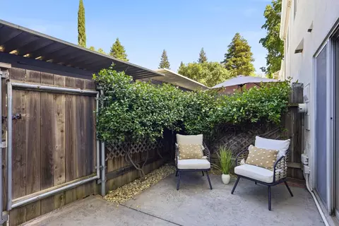 4010 Knoll Top Ct, Carmichael, CA 95608 photo 22