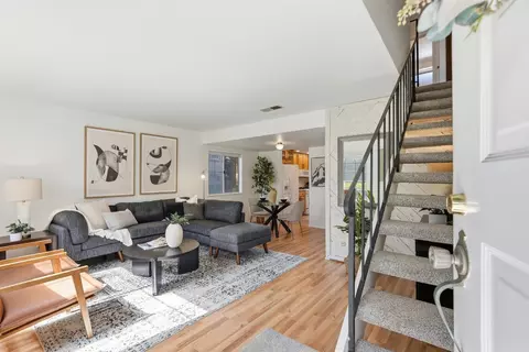 4010 Knoll Top Ct, Carmichael, CA 95608 photo 4