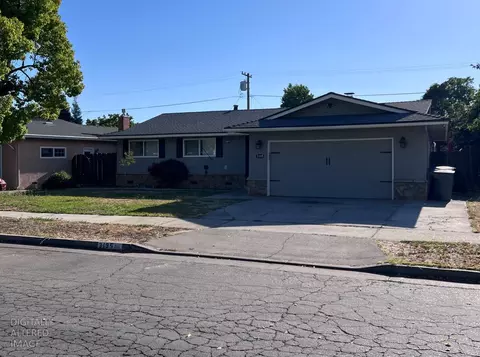 3195 Nottingham, Merced, CA 95340