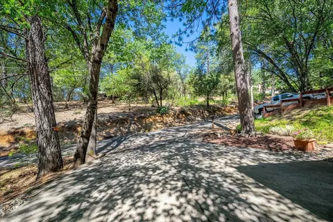 Exterior - 2939 Letitia Ave, Placerville, CA 95667 photo 5 of 24