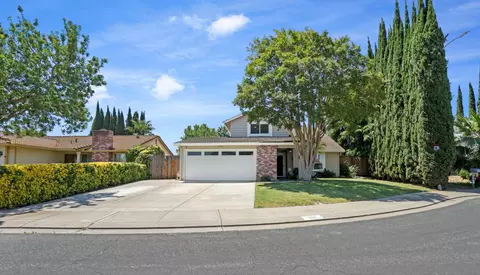 952 Scarlett, Tracy, CA 95376 photo 2