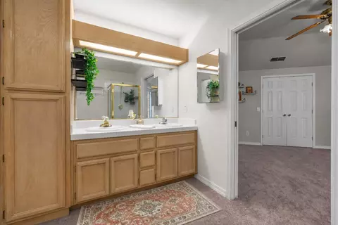 Bath - 2495 Coloma Ct, Placerville, CA 95667 photo 2 of 4