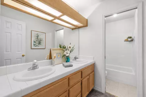 Bath - 2495 Coloma Ct, Placerville, CA 95667 photo 4 of 4