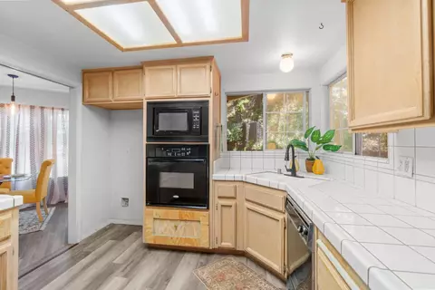 Kitchen - 2495 Coloma Ct, Placerville, CA 95667 photo 3 of 4