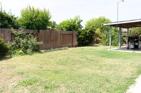 Exterior - 12 E San Clemente Dr, Merced, CA 95341 photo 8 of 9