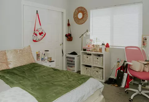 Bedroom - 12 E San Clemente Dr, Merced, CA 95341 photo 3 of 3