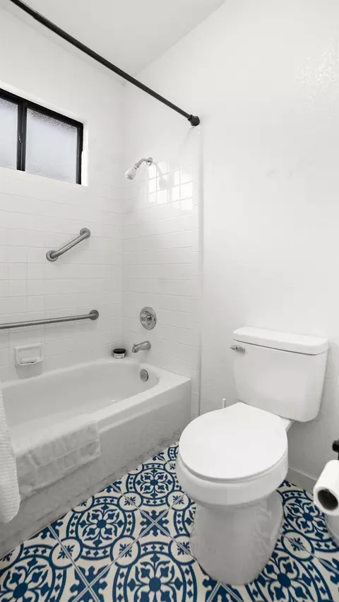 Bath - 2561 Central Park Dr, Lodi, CA 95242 photo 4 of 4