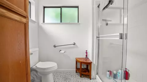 Bath - 2561 Central Park Dr, Lodi, CA 95242 photo 2 of 4