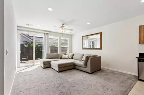 Living - 270 Grande Ave, Davis, CA 95616 photo 1 of 2
