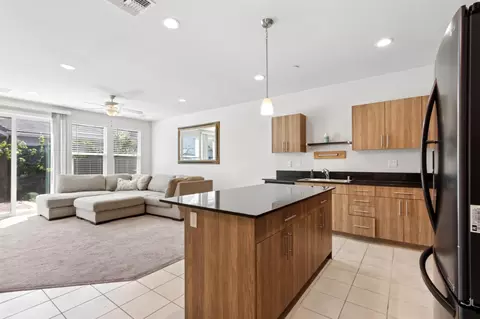 Kitchen - 270 Grande Ave, Davis, CA 95616 photo 4 of 4