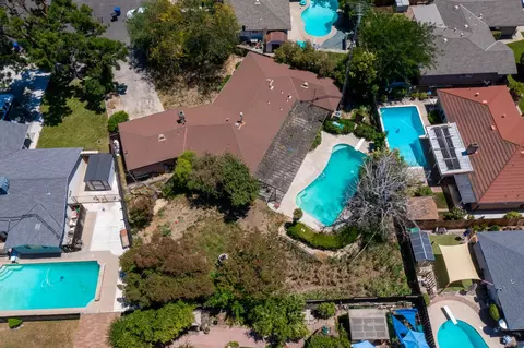 1221 Mist Flower Ct, Modesto, CA 95355