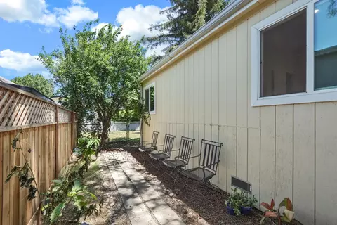 13 River Bend Dr, Lodi, CA 95242 photo 2