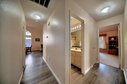 Entry Way - 1007 Lourence Dr, Tracy, CA 95376 photo 4 of 4