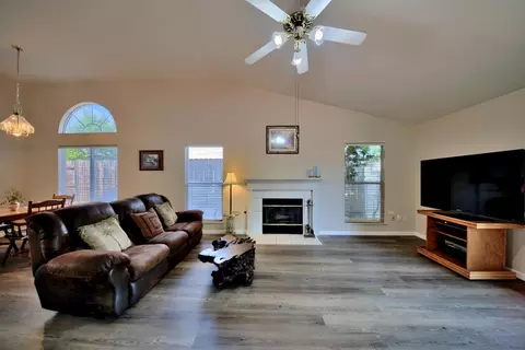 Other - 1007 Lourence Dr, Tracy, CA 95376 photo 4 of 7