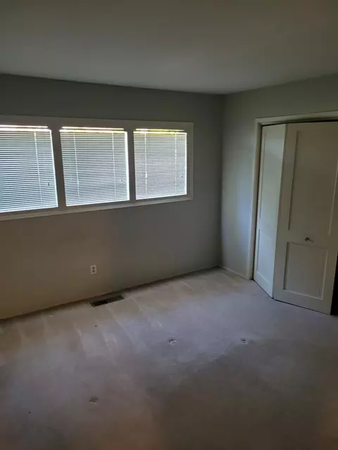 Bedroom - 4247 Mapel Ln, Carmichael, CA 95608 photo 5 of 8