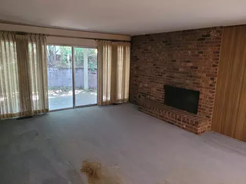 Living - 4247 Mapel Ln, Carmichael, CA 95608 photo 4 of 5