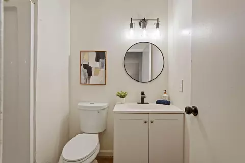 Bath - 1117 Knickerbocker Dr, Stockton, CA 95210 photo 3 of 4